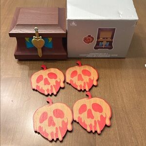 NEW Disney Villains Coaster Set (4) Snow White Poison Apple Jewelry Box Design